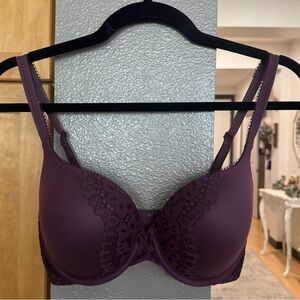 Victoria’s Secret Body by Victoria Bra – Purple – 32DD